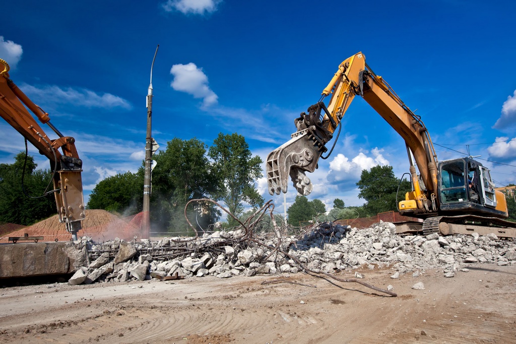 Demolition Contractors in Hayesville, NC: Services, Permits & Safe Structure Removal