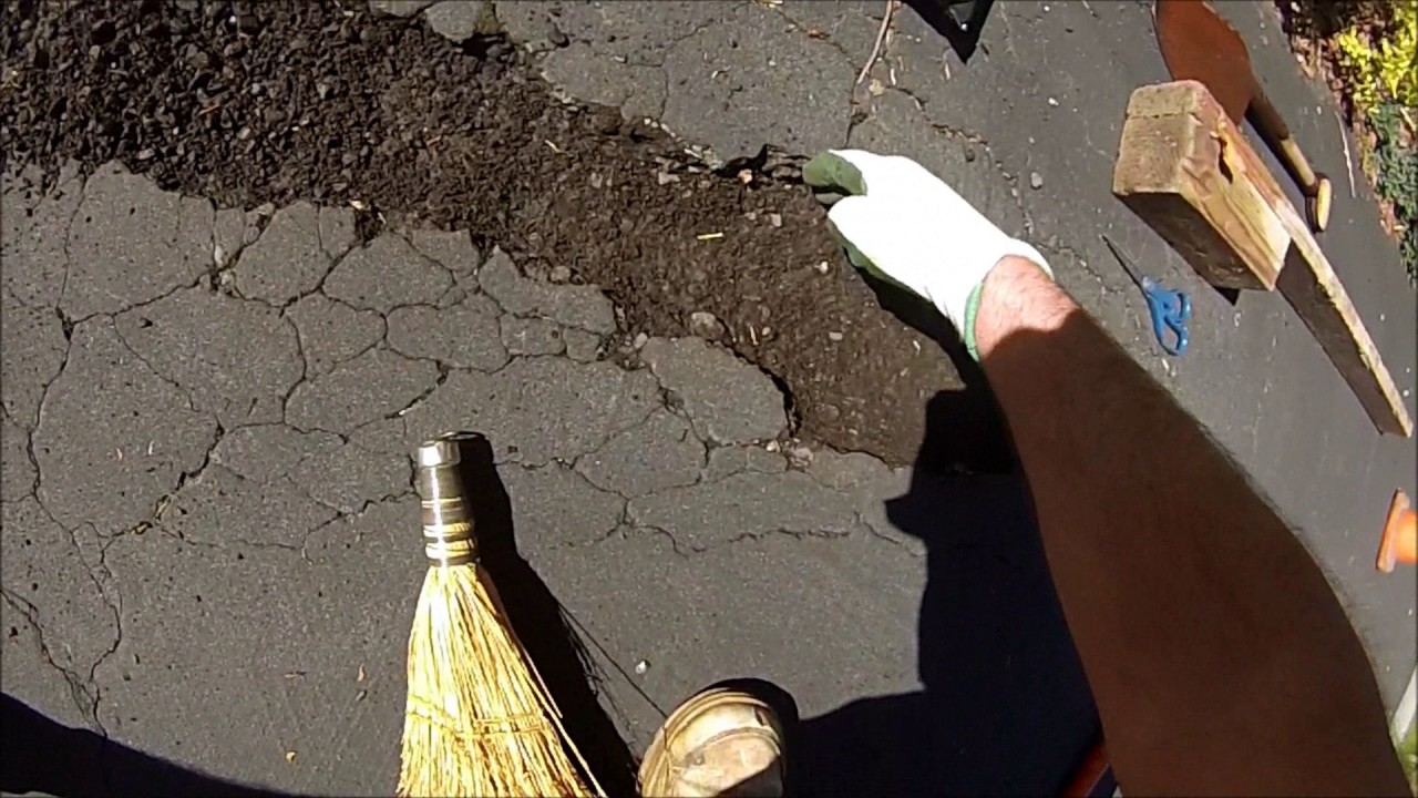 Driveway Repair in Blairsville, GA: Solutions for Cracks, Potholes & Deterioration